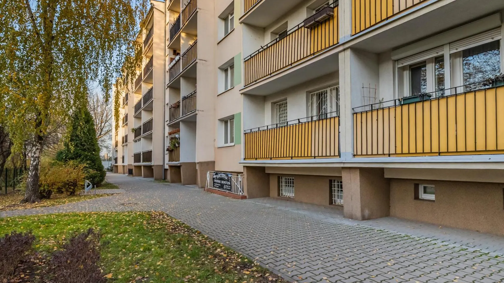 Apartment Os Jagiellonskie In Poznan By Renters بولندا